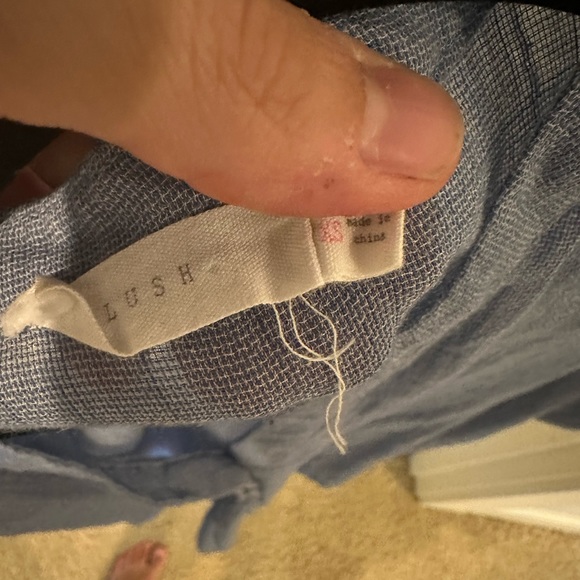 Lush Flowy Powder Blue Top - Picture 3 of 4